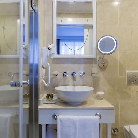 Wise & - Adults Only