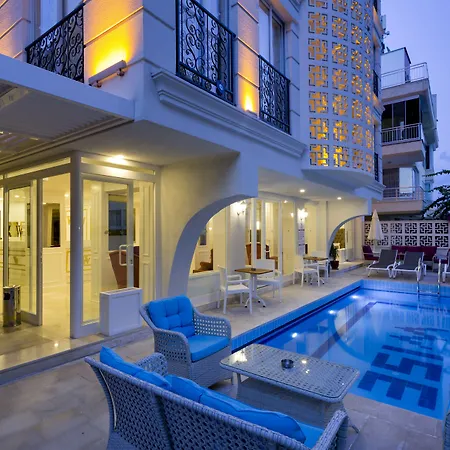 Wise & - Adults Only Otel 3*