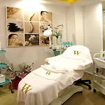 Wise & - Adults Only Hotel 3*